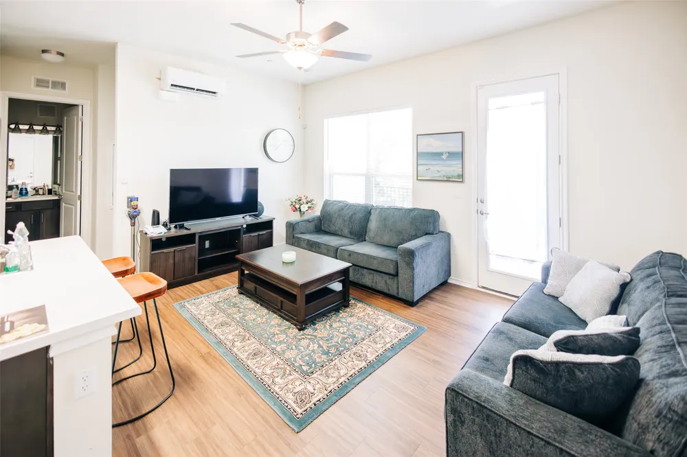 8601 W Gate Boulevard #4203 Austin, TX 78745