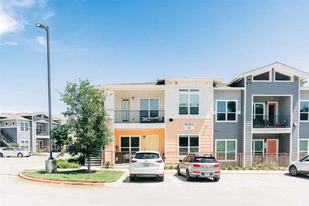 8601 W Gate Boulevard #4203 Austin, TX 78745