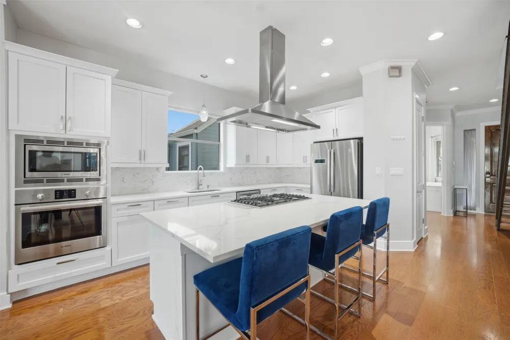 512 Sunny Lane #B Austin, TX 78704