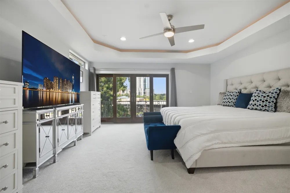 512 Sunny Lane #B Austin, TX 78704