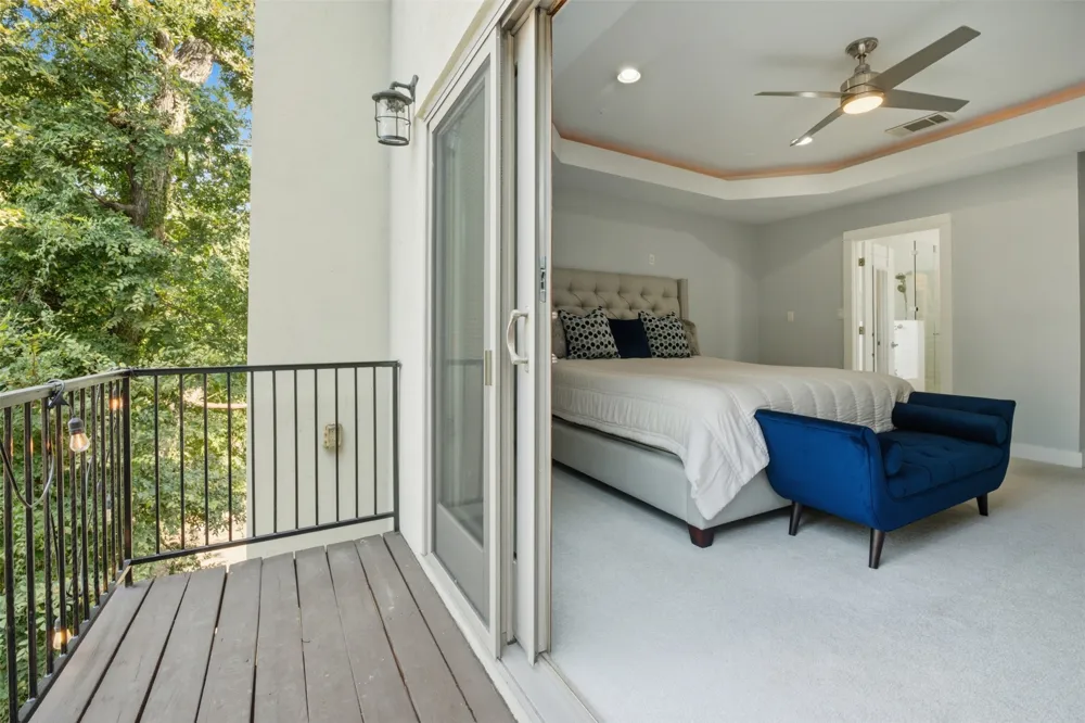 512 Sunny Lane #B Austin, TX 78704