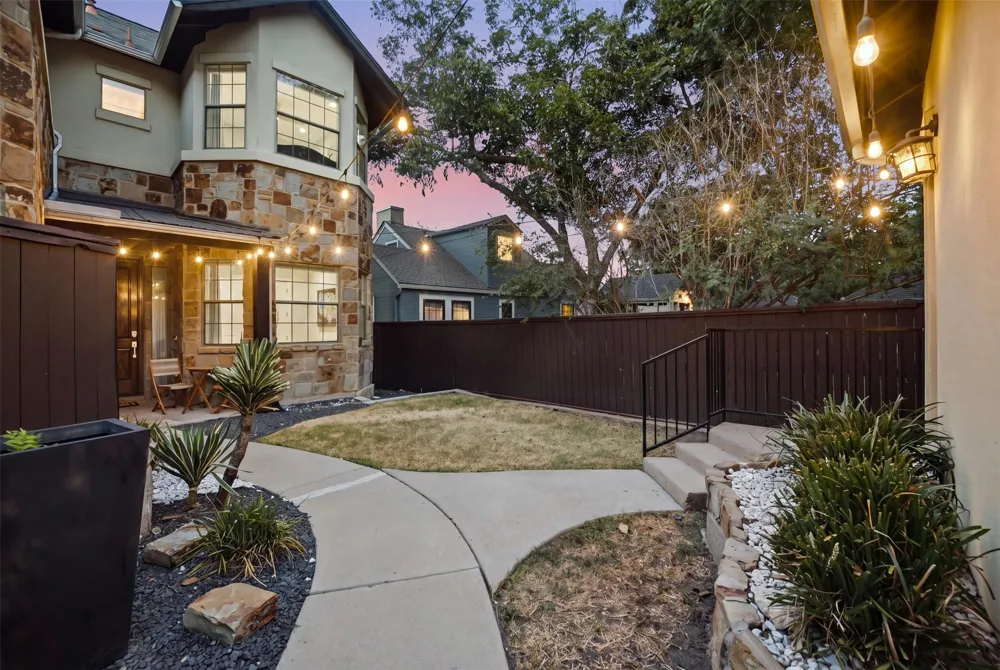 512 Sunny Lane #B Austin, TX 78704