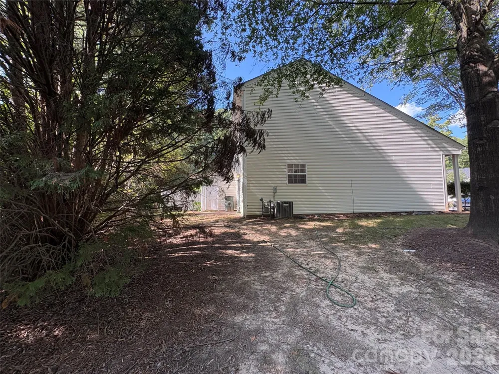 11586 Briddle Hall Court Charlotte, NC 28214