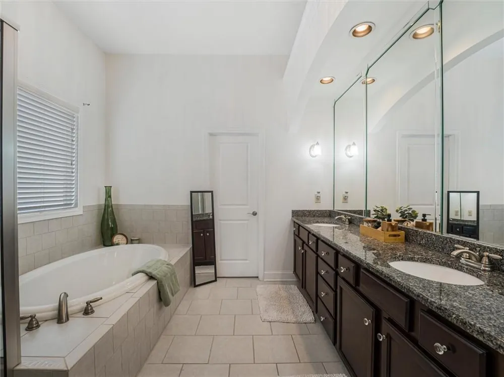 2297 Roberts View Trail Buford, GA 30519