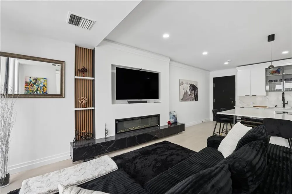 145 15th Street NE #1424 Atlanta, GA 30309