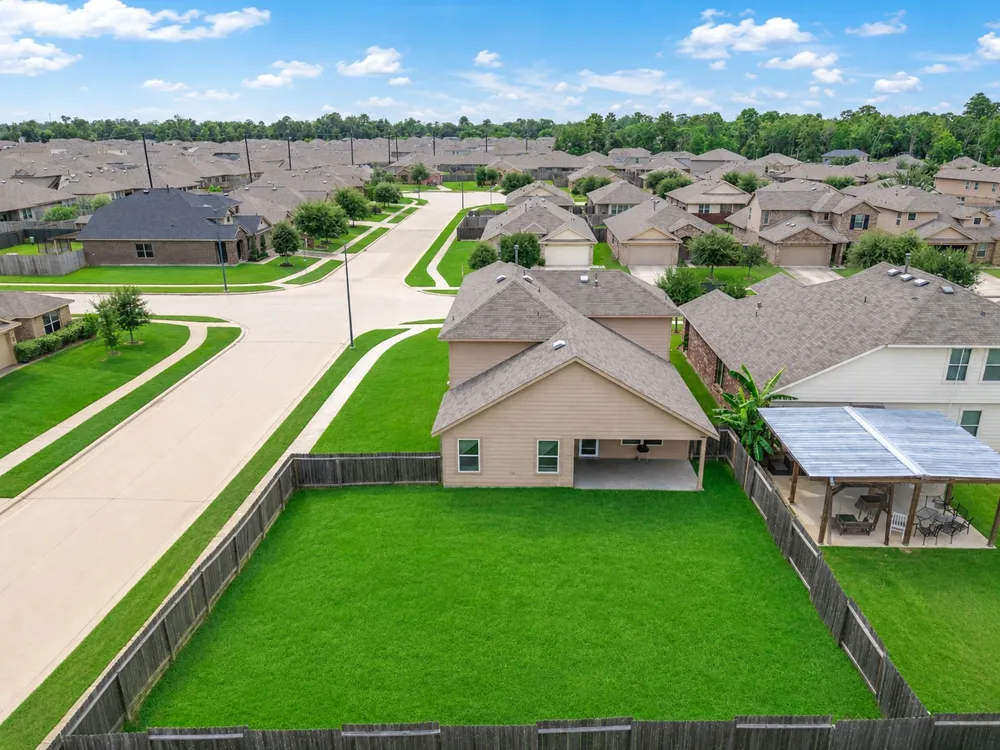 2602 Lincolns Meadow Drive Spring, TX 77373