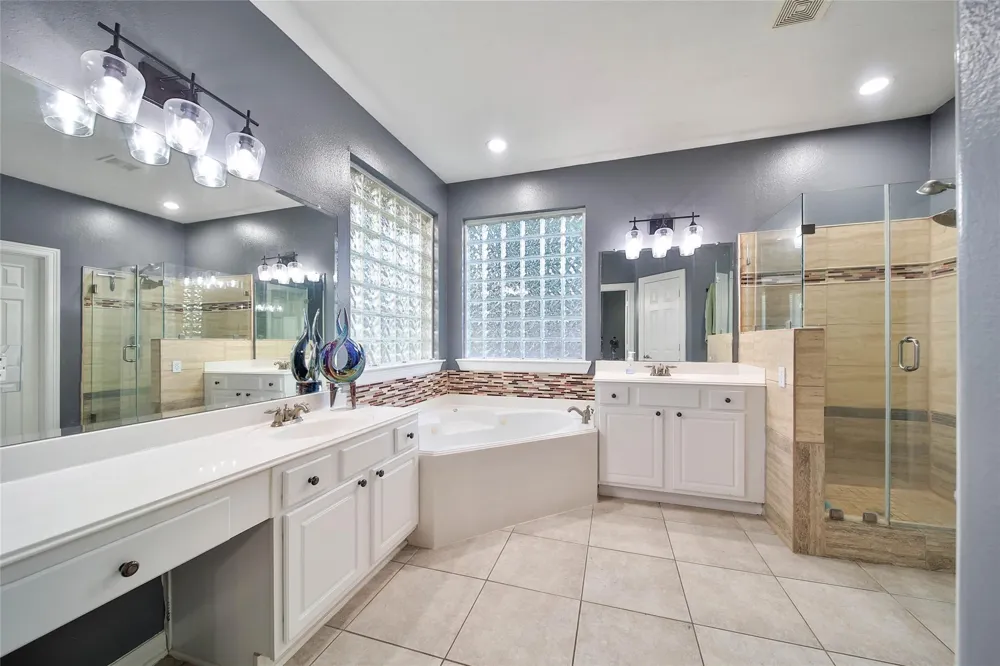 14427 Brighton Trace Lane Houston, TX 77044
