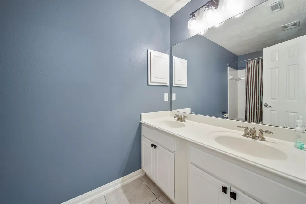 14427 Brighton Trace Lane Houston, TX 77044