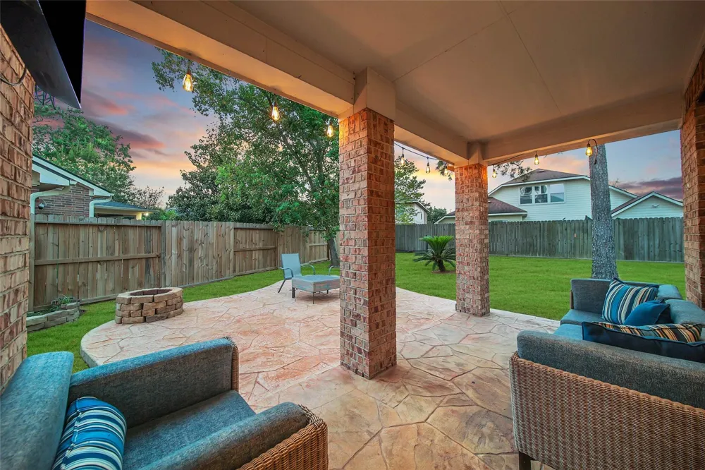 14427 Brighton Trace Lane Houston, TX 77044
