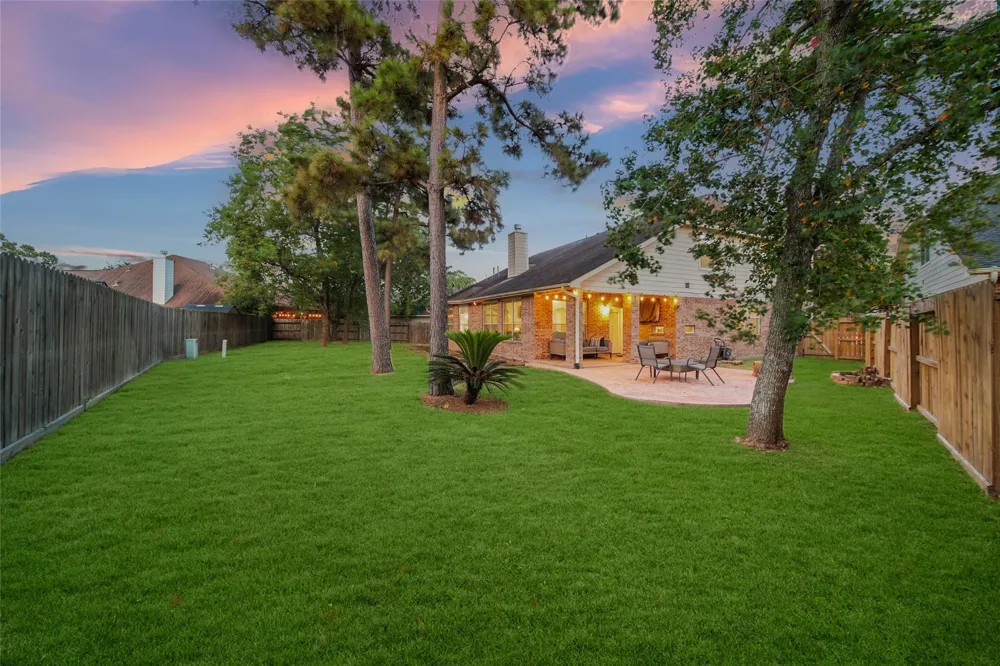 14427 Brighton Trace Lane Houston, TX 77044