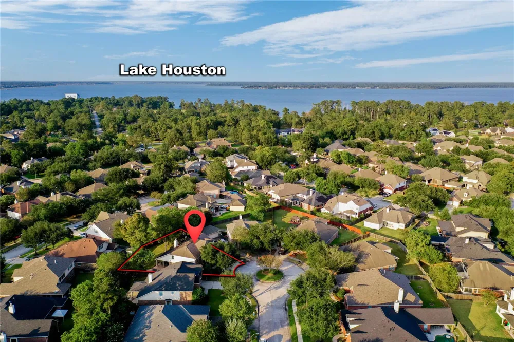 14427 Brighton Trace Lane Houston, TX 77044