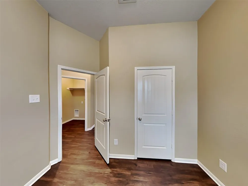 2324 Shady Tree Lane Conroe, TX 77301