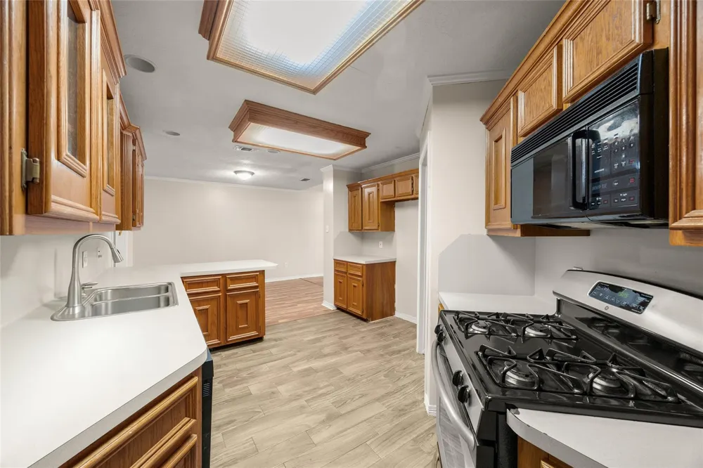 3103 Spring Stuebner Road Spring, TX 77389