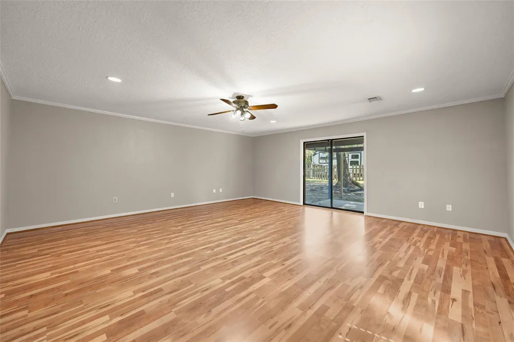 3103 Spring Stuebner Road Spring, TX 77389