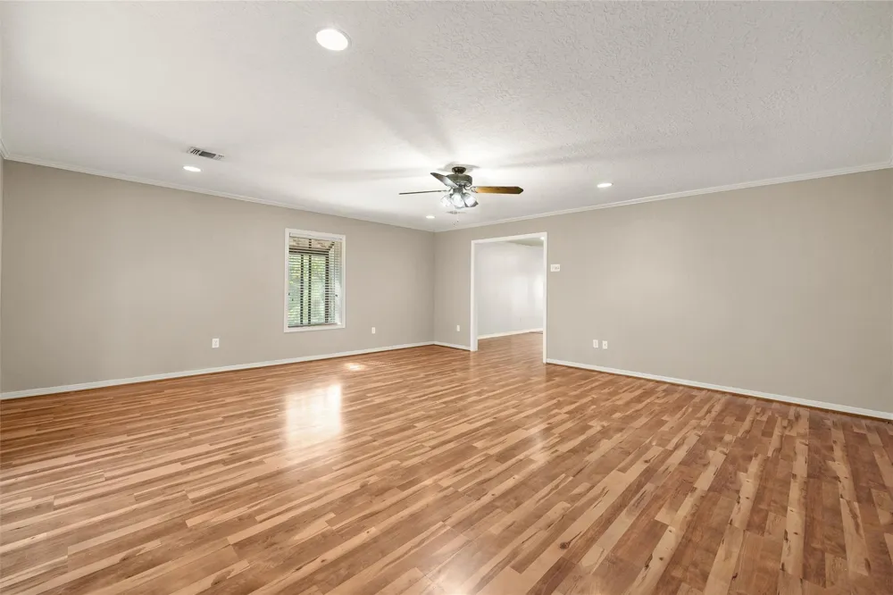 3103 Spring Stuebner Road Spring, TX 77389