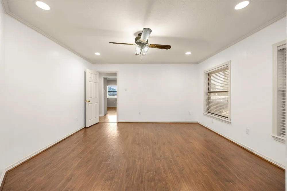 3103 Spring Stuebner Road Spring, TX 77389