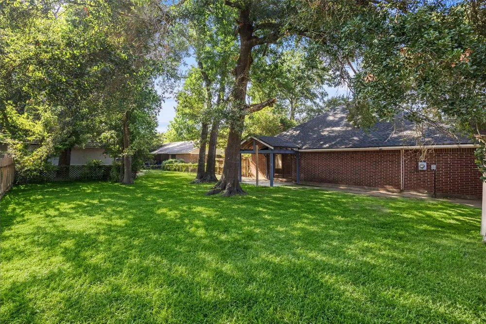 3103 Spring Stuebner Road Spring, TX 77389