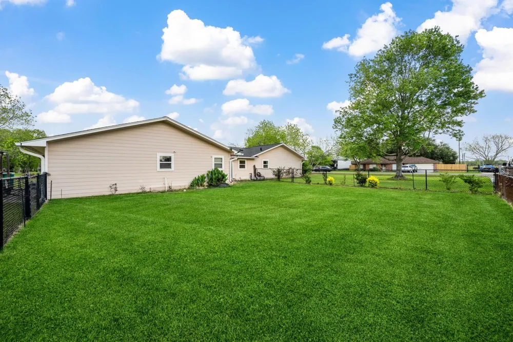 1539 Sterling Drive Baytown, TX 77523