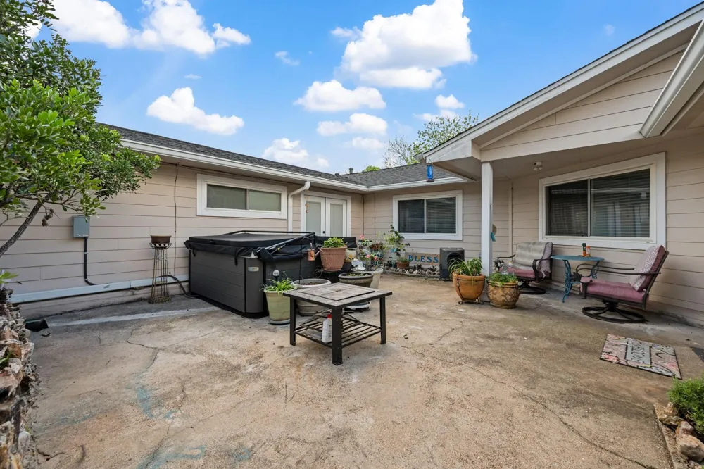 1539 Sterling Drive Baytown, TX 77523