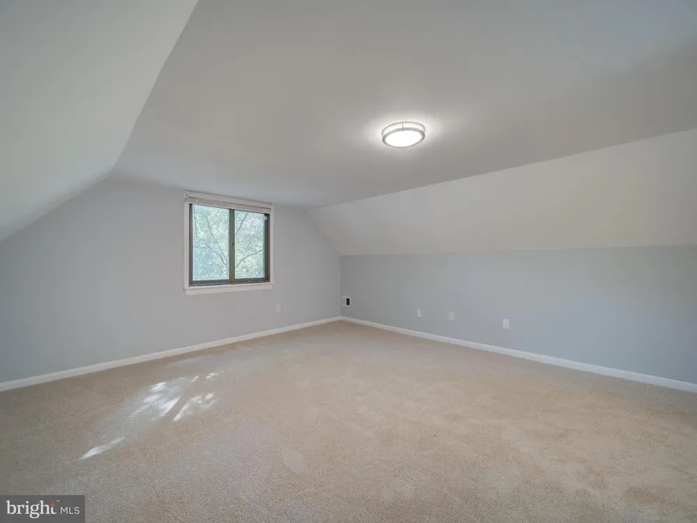 11301 GATESBOROUGH LANE Reston, VA 20191