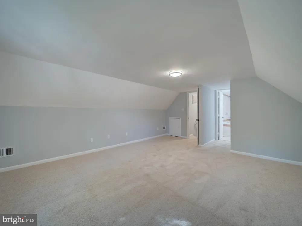 11301 GATESBOROUGH LANE Reston, VA 20191