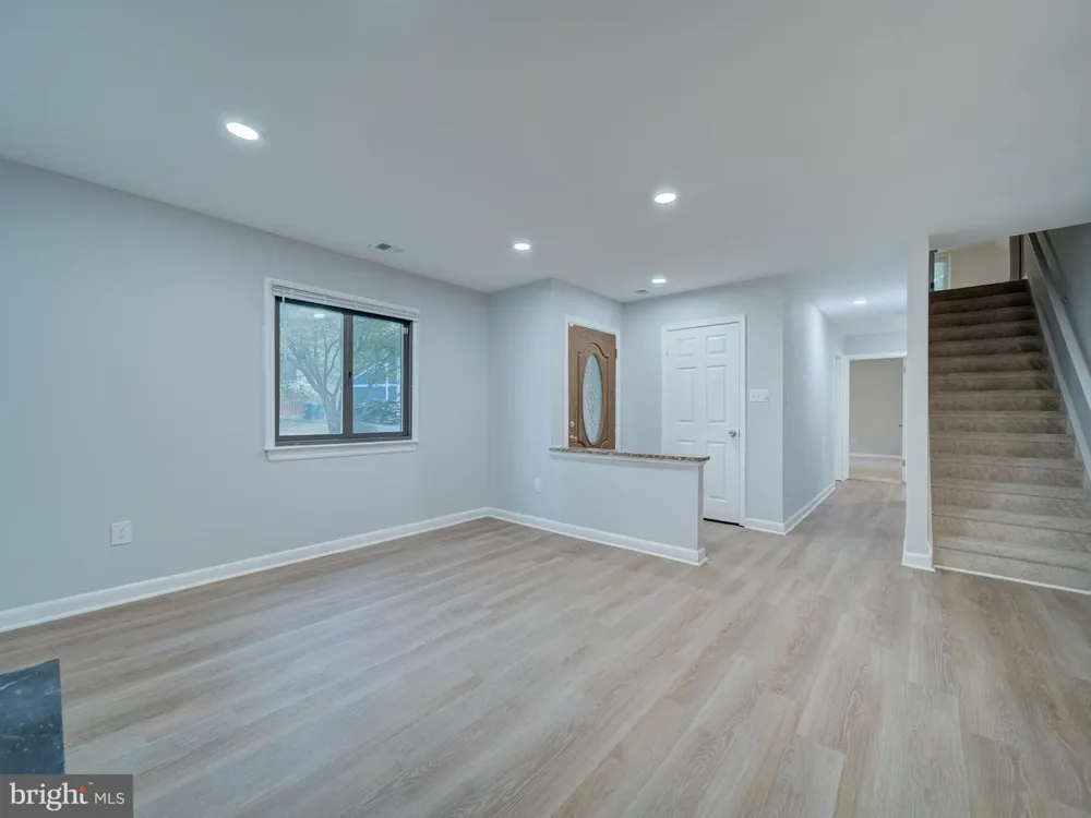 11301 GATESBOROUGH LANE Reston, VA 20191