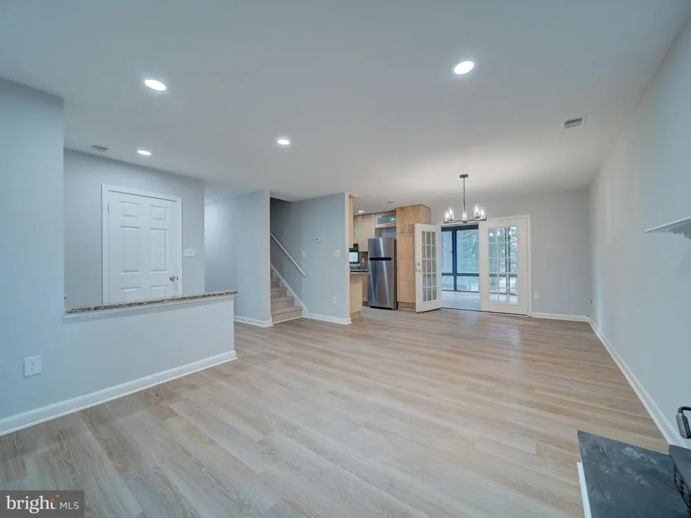 11301 GATESBOROUGH LANE Reston, VA 20191