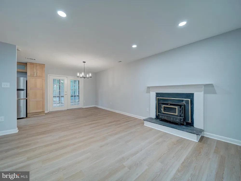 11301 GATESBOROUGH LANE Reston, VA 20191