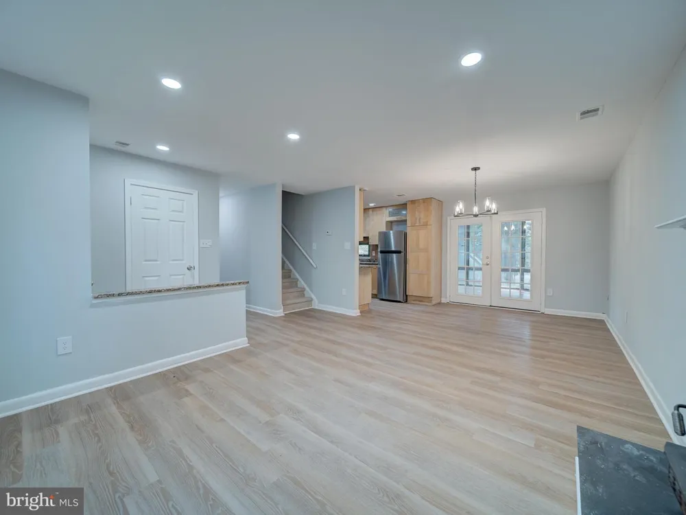 11301 GATESBOROUGH LANE Reston, VA 20191