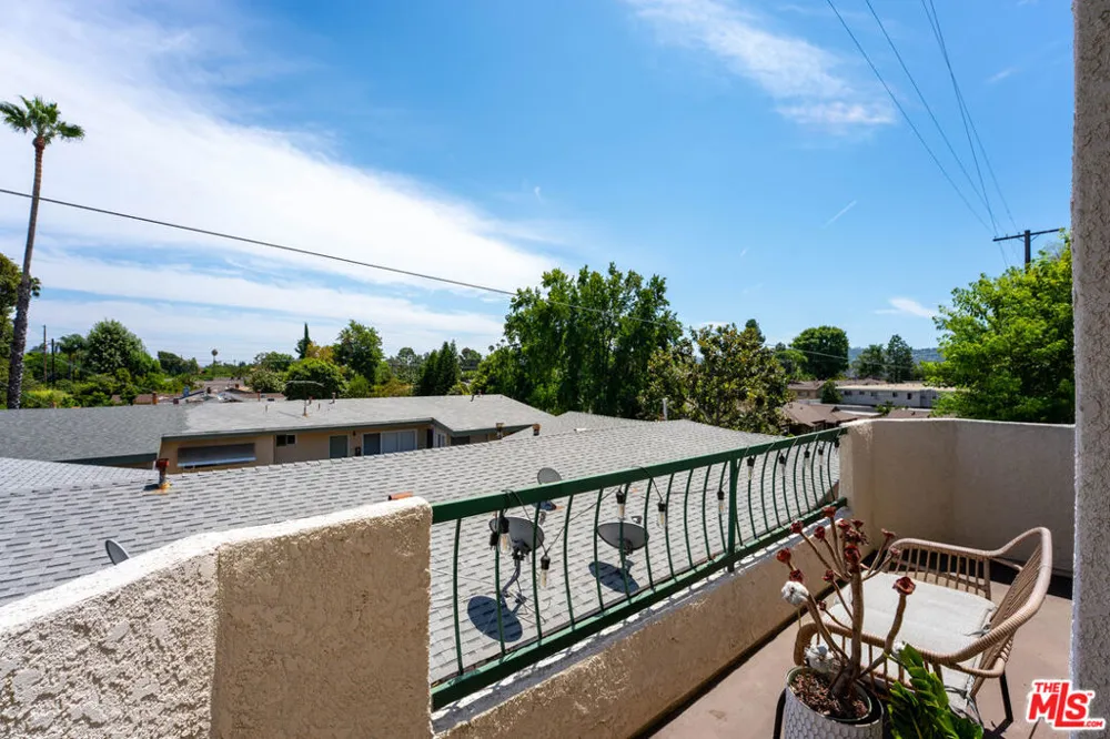 14347 Albers Street #302 Los Angeles, CA 91401