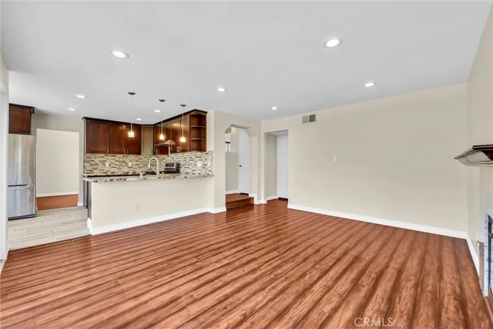 661 La Cumbre Corona, CA 92879
