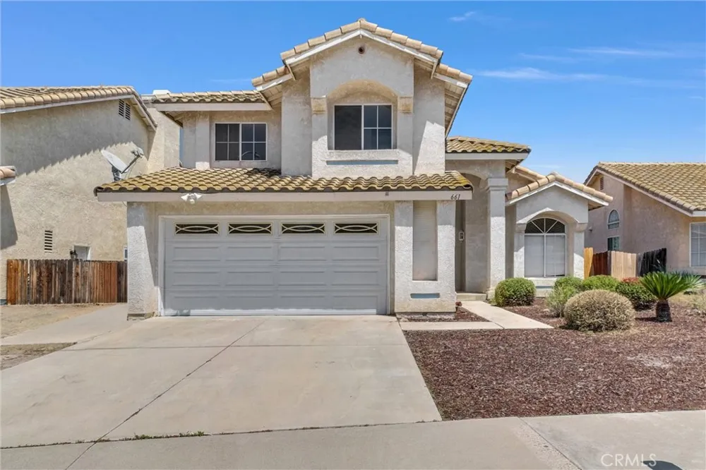 661 La Cumbre Corona, CA 92879