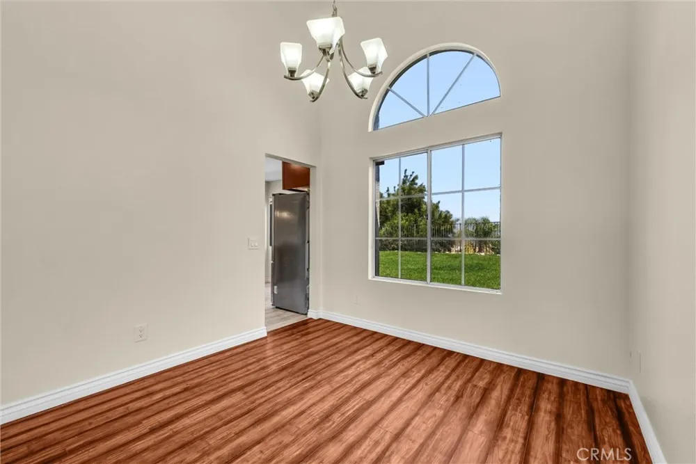 661 La Cumbre Corona, CA 92879