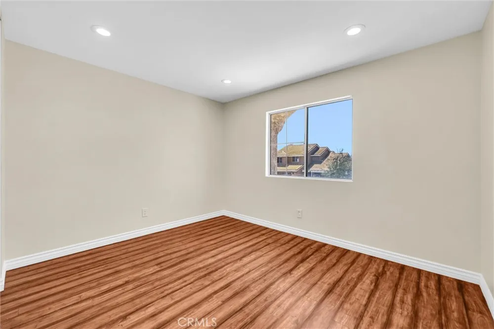 661 La Cumbre Corona, CA 92879