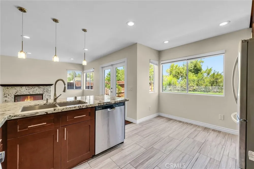 661 La Cumbre Corona, CA 92879