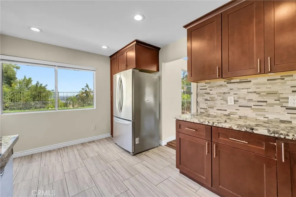 661 La Cumbre Corona, CA 92879