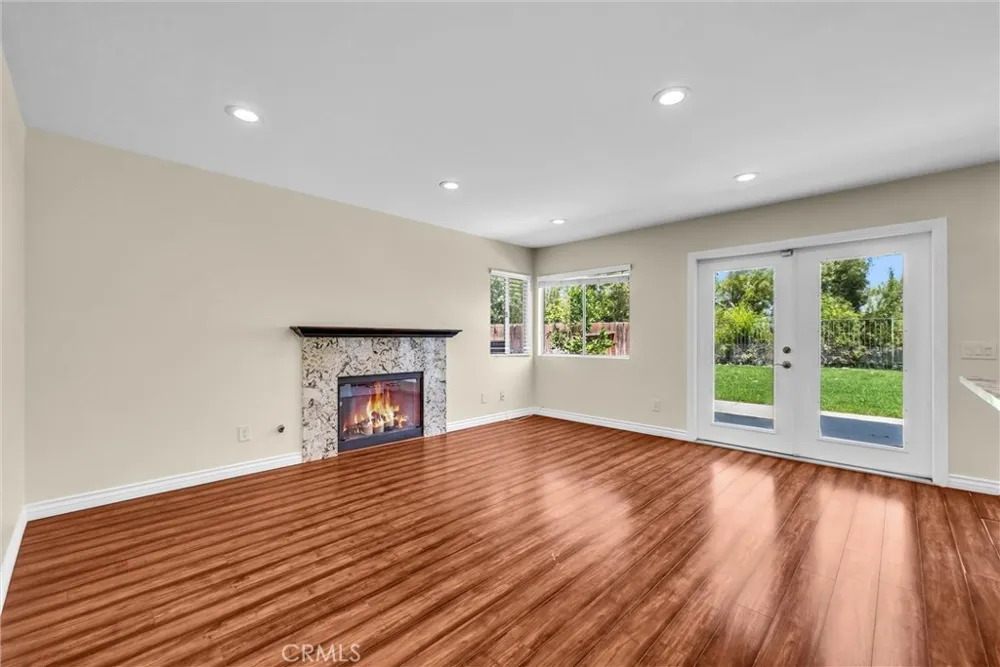 661 La Cumbre Corona, CA 92879