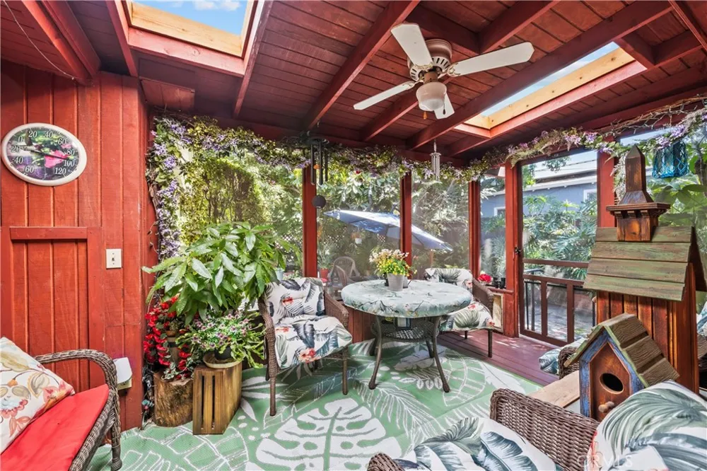 1844 Fairview Burbank, CA 91505