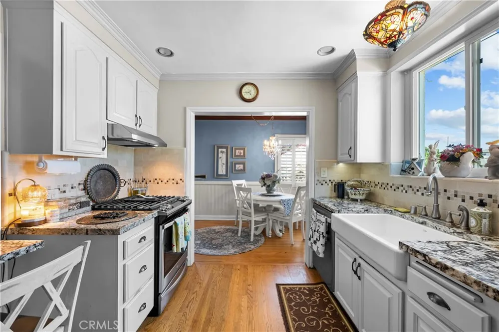 1844 Fairview Burbank, CA 91505