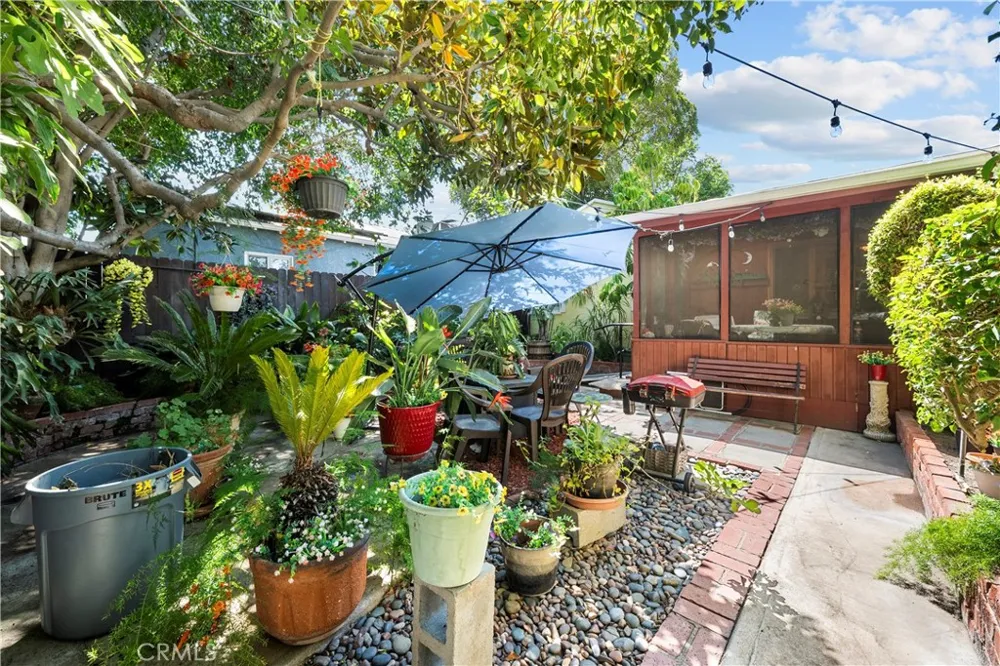 1844 Fairview Burbank, CA 91505