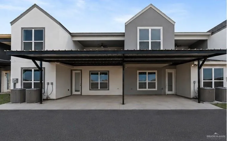 5505 Crown Point Pharr, TX 78577