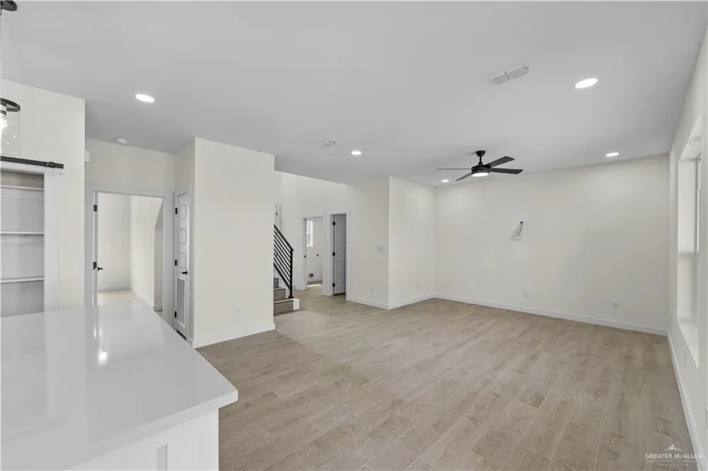 5505 Crown Point Pharr, TX 78577