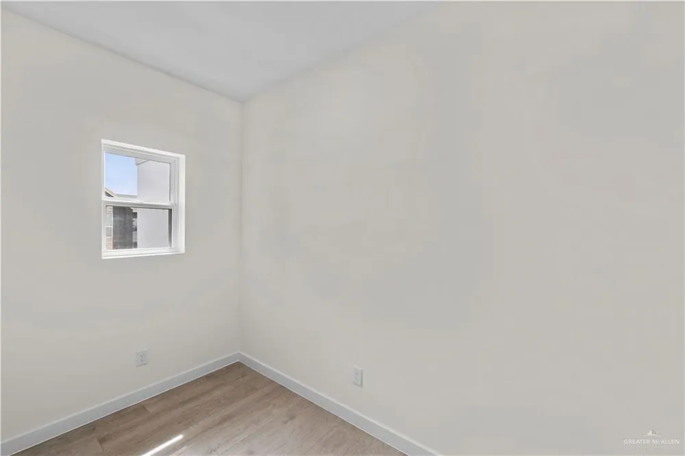 5505 Crown Point Pharr, TX 78577