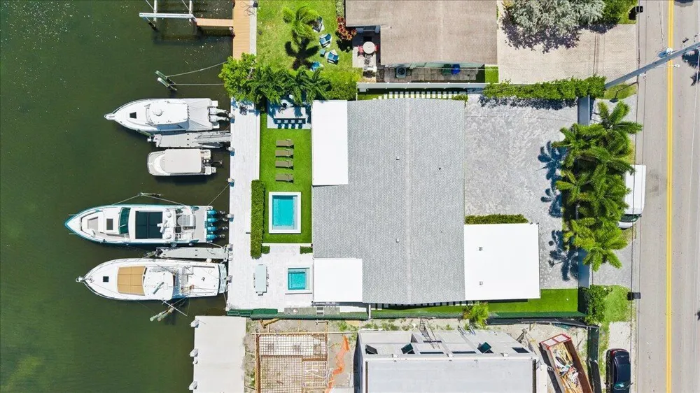 1322 CORDOVA ROAD Fort Lauderdale, FL 33316