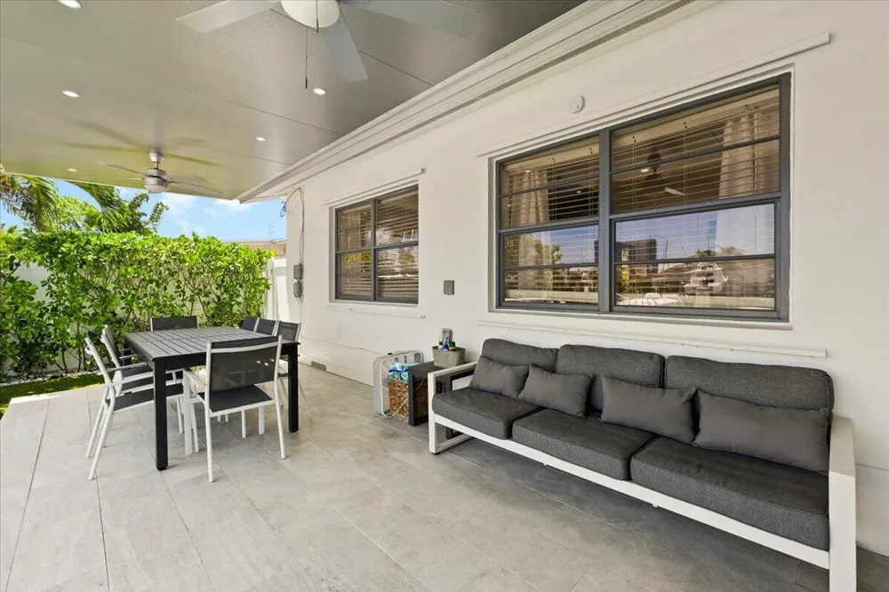 1322 CORDOVA ROAD Fort Lauderdale, FL 33316