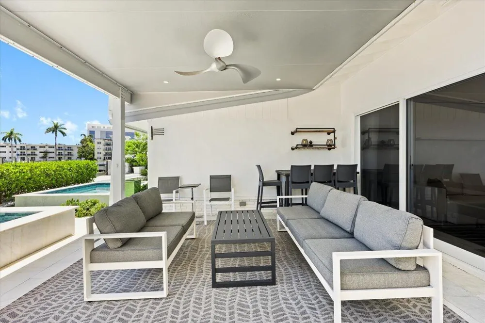 1322 CORDOVA ROAD Fort Lauderdale, FL 33316