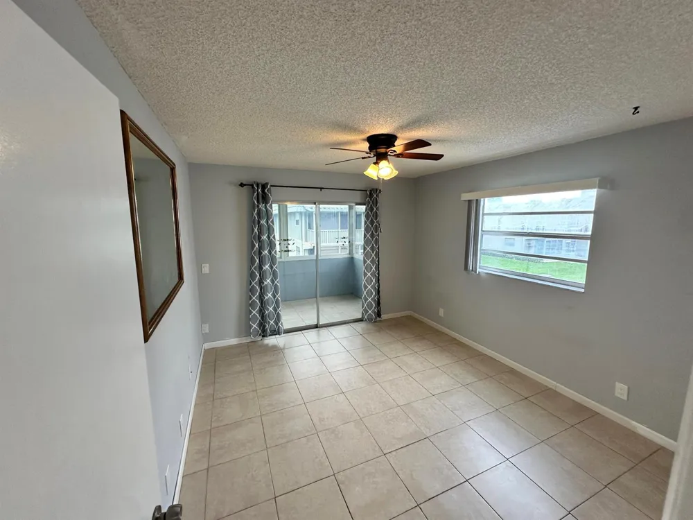 811 Flanders Q Delray Beach, FL 33484