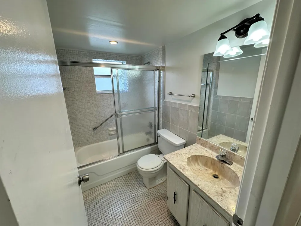 811 Flanders Q Delray Beach, FL 33484