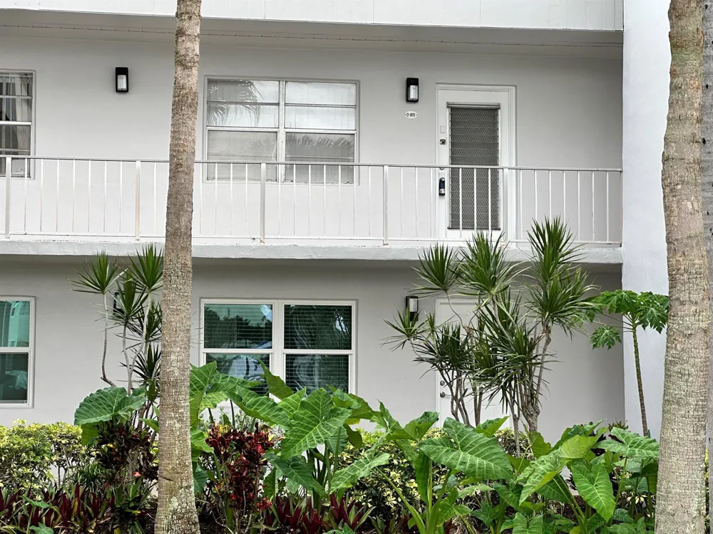 811 Flanders Q Delray Beach, FL 33484