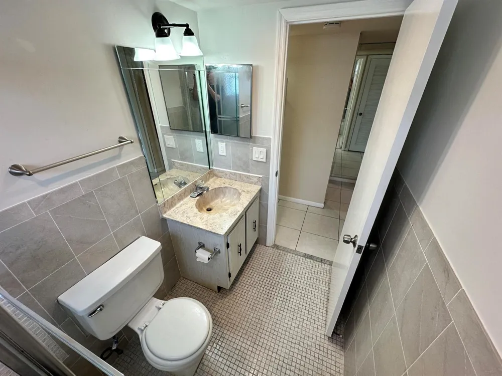811 Flanders Q Delray Beach, FL 33484